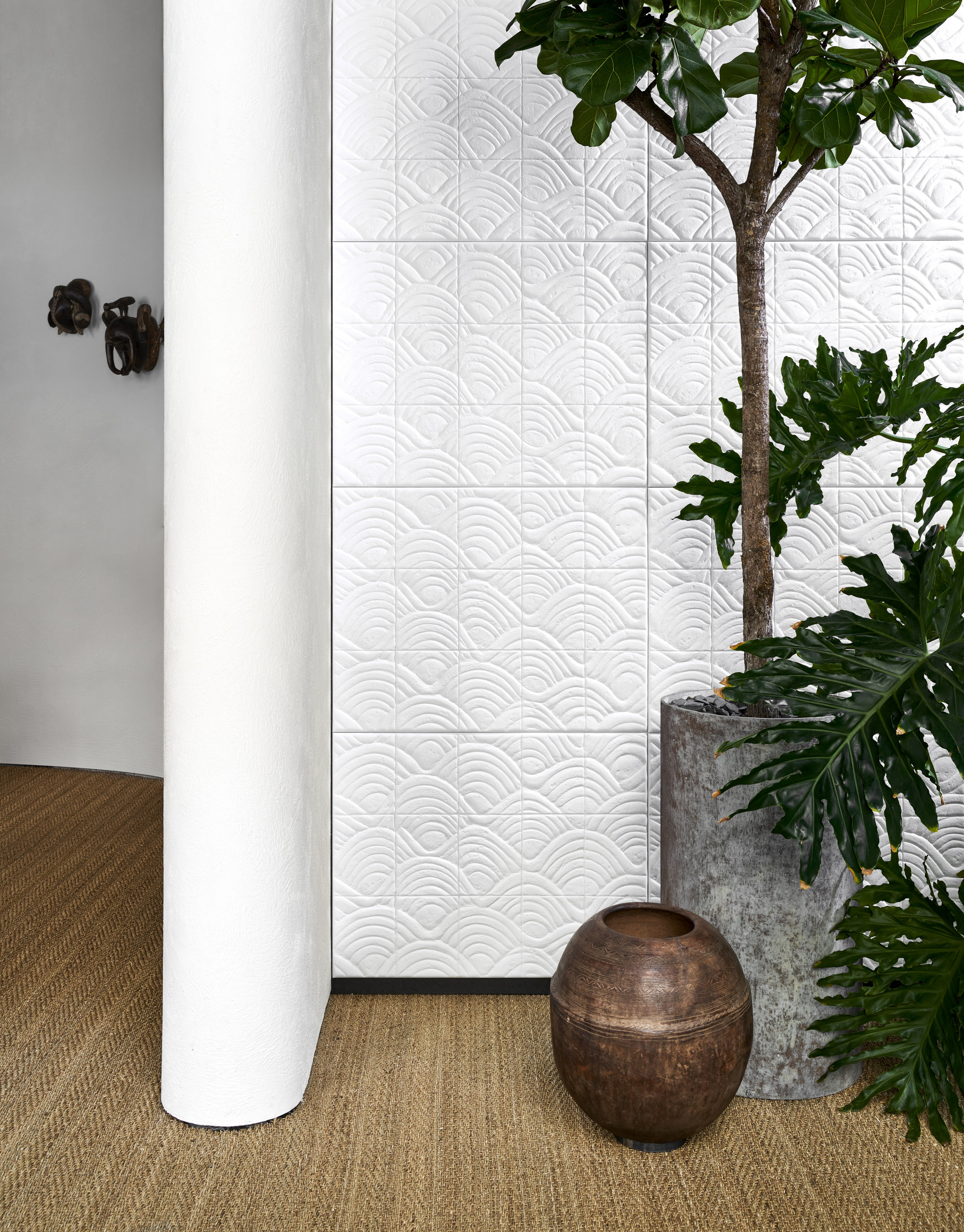12. este modo, generamos contrastes y céntranos el protagonismo en los muebles. Abre tus fronteras con el papel de pared
