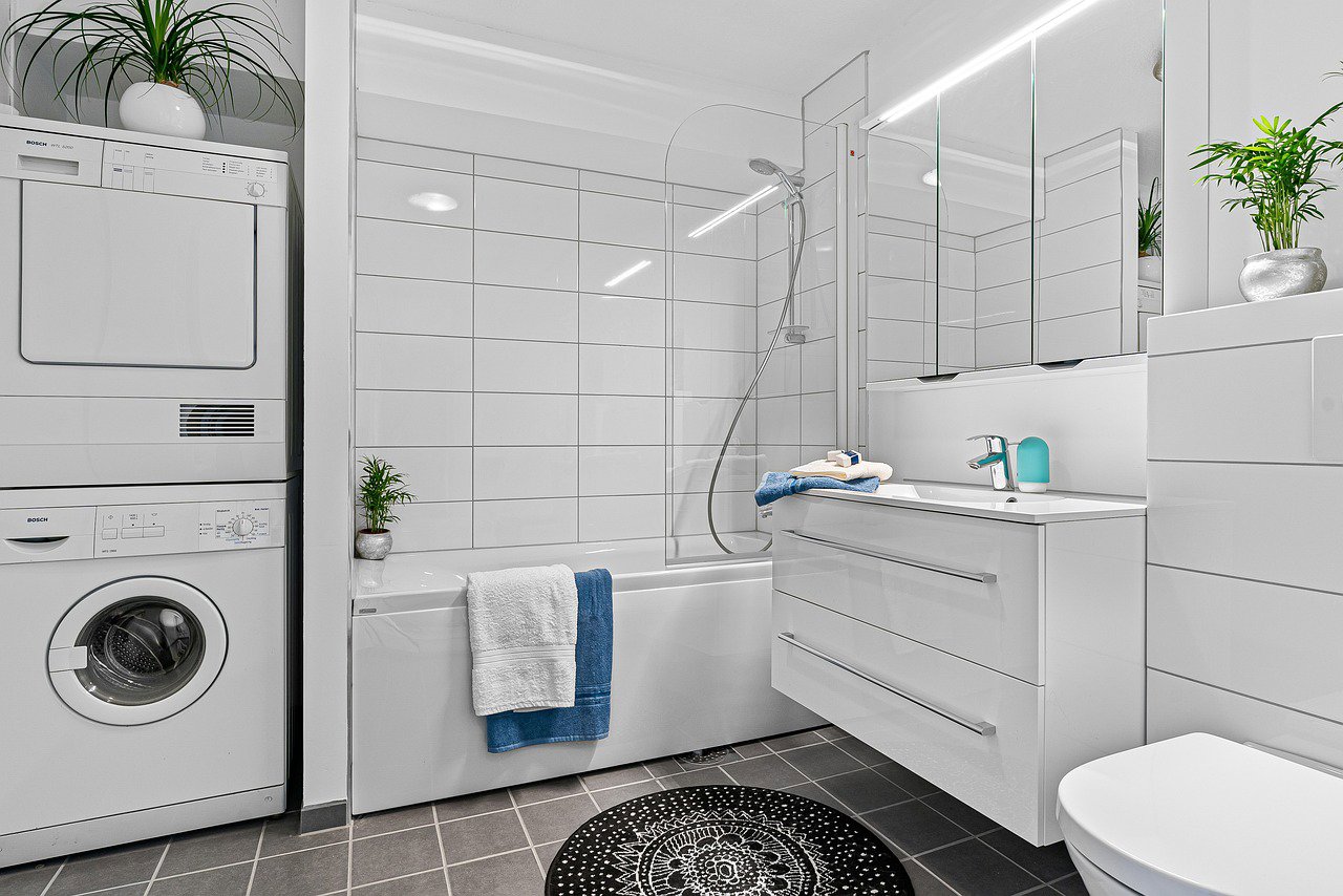 Lavadora en el baño