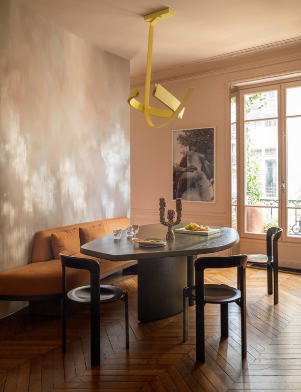 Un piso en París que reúne todo lo que nos gusta de los pisos parisinos