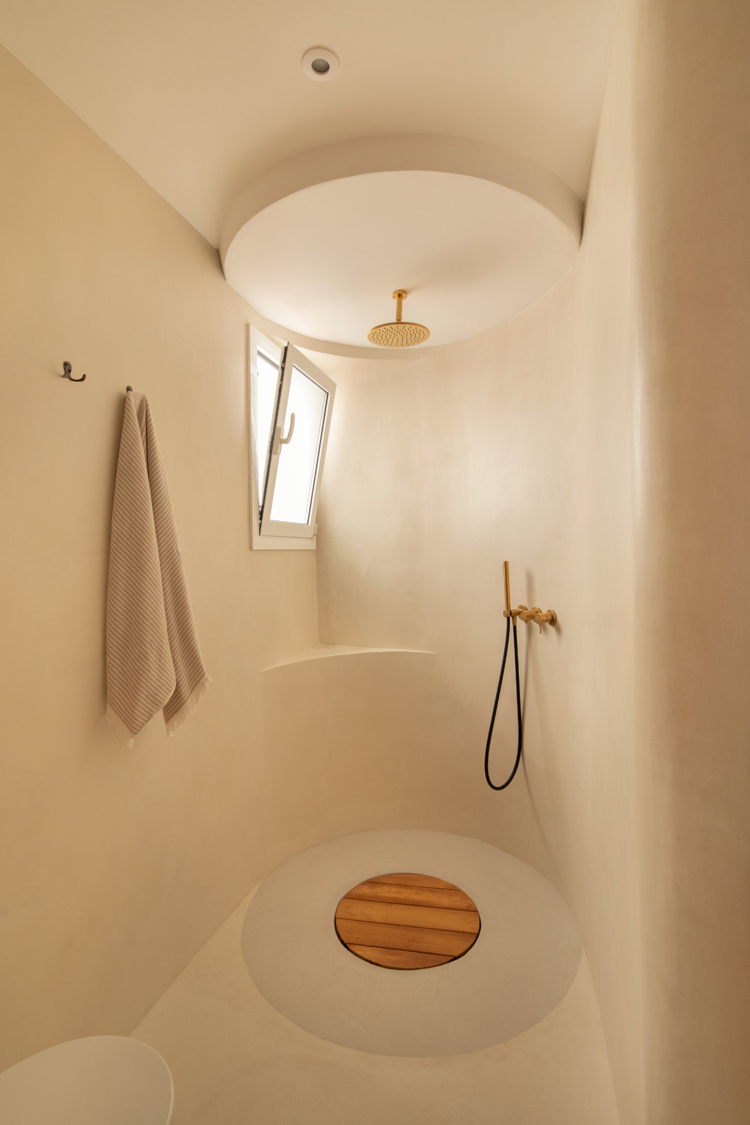 Baño de formas orgánicas