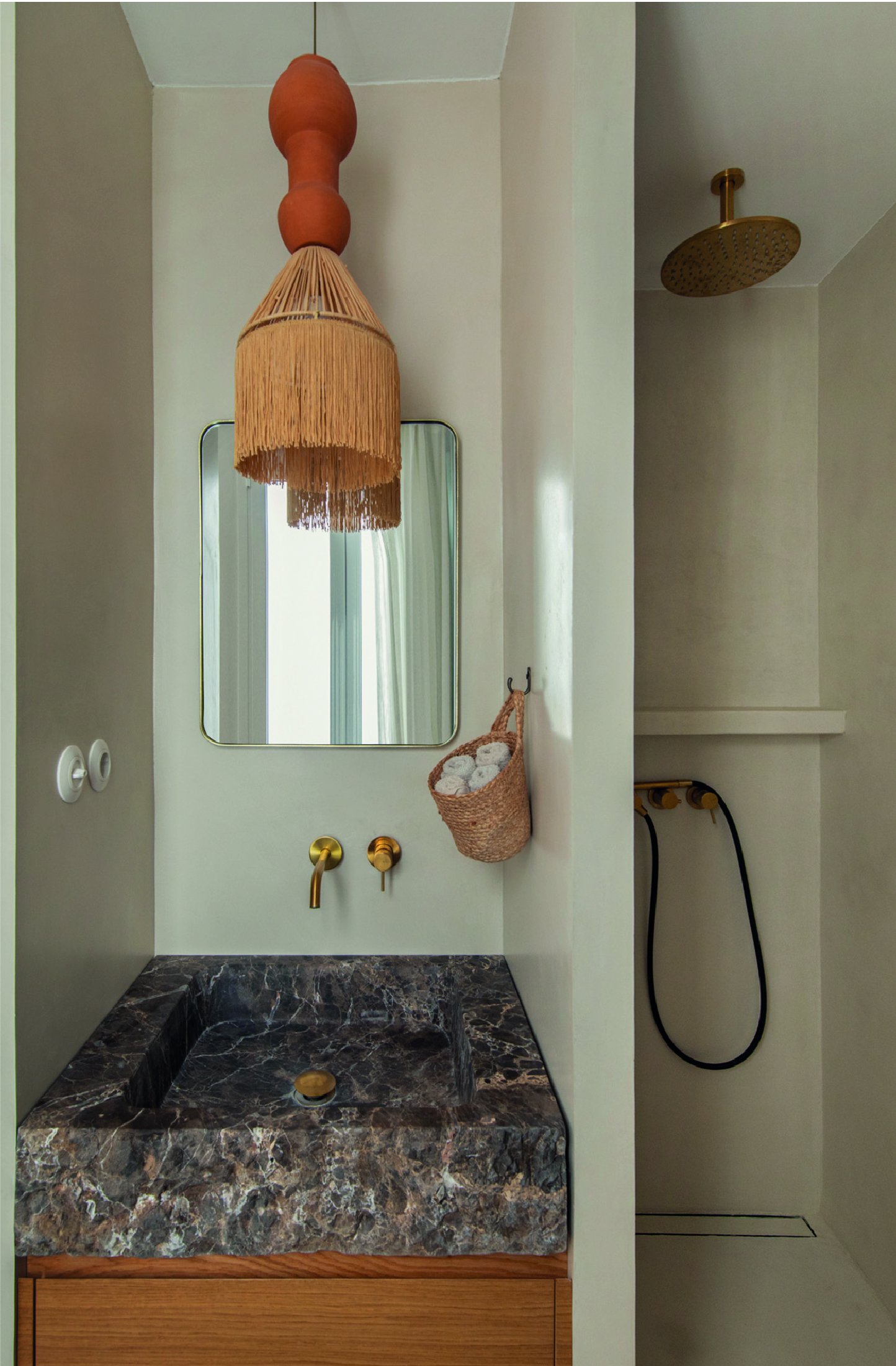 Baño en tono celadón