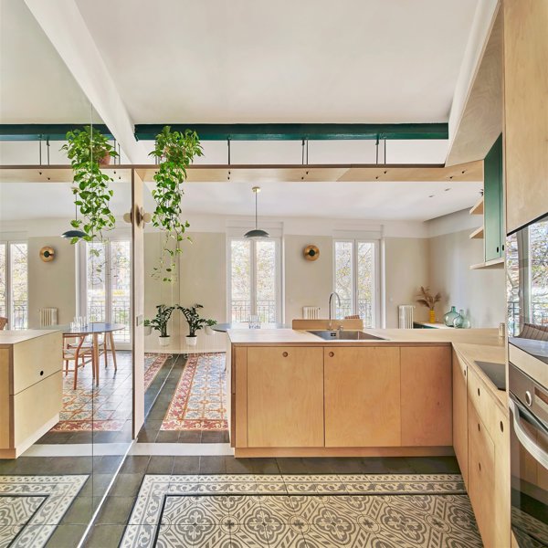 20 cocinas semi integradas con el salón: están ahí pero esconden lo que no quieres que se vea