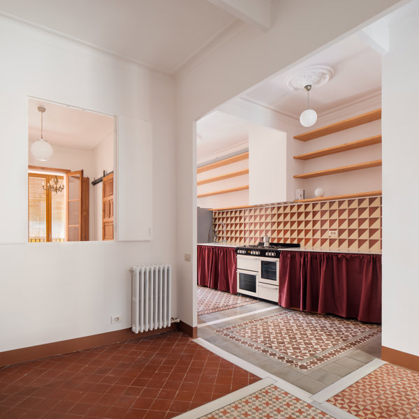 Qué se quedó y qué se quitó de este piso modernista de l'Eixample barcelonés