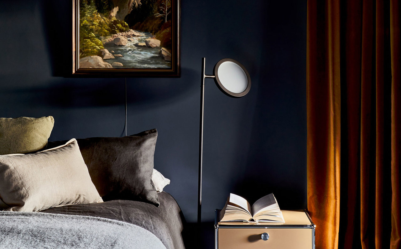 ¿Por qué no atreverse a meter color oscuro en las paredes, incluso en las de la habitación?