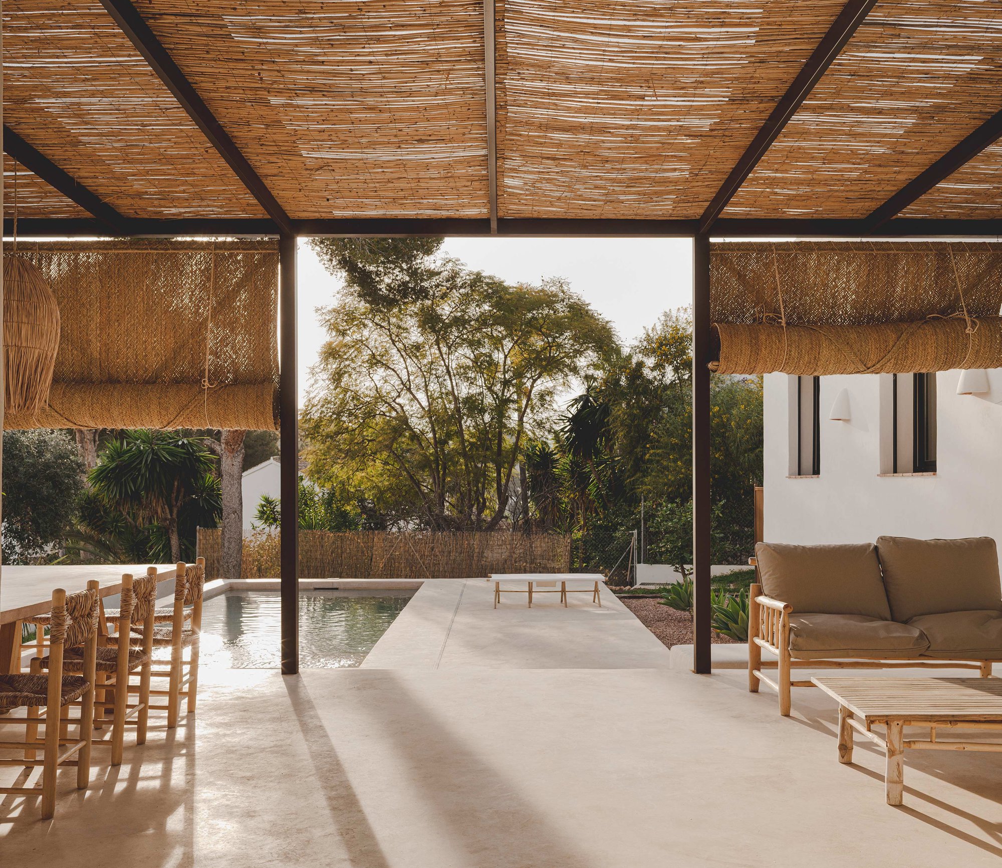 vista exterior piscina