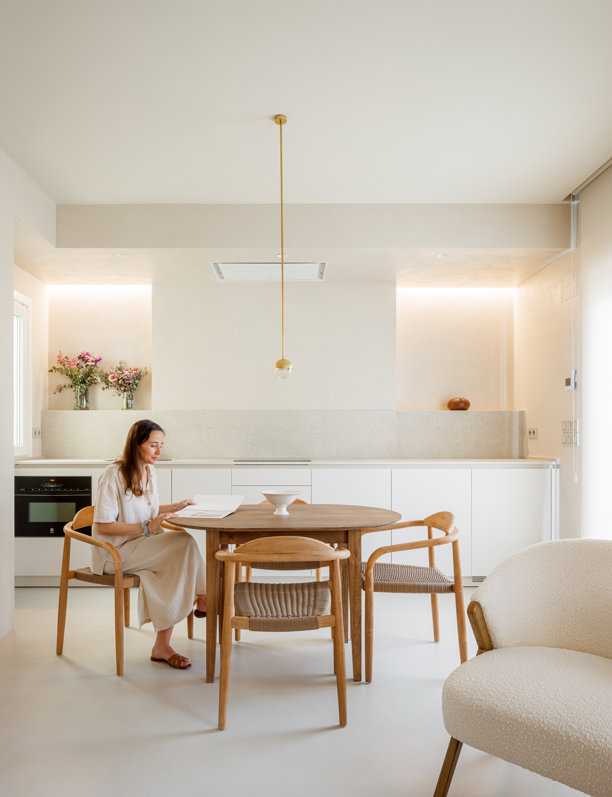 Este apartamento de San Sebastián es un oasis de serenidad de tan solo 40 metros