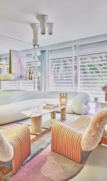 7 veces en las que el color fue la solución más acertada en interiorismo