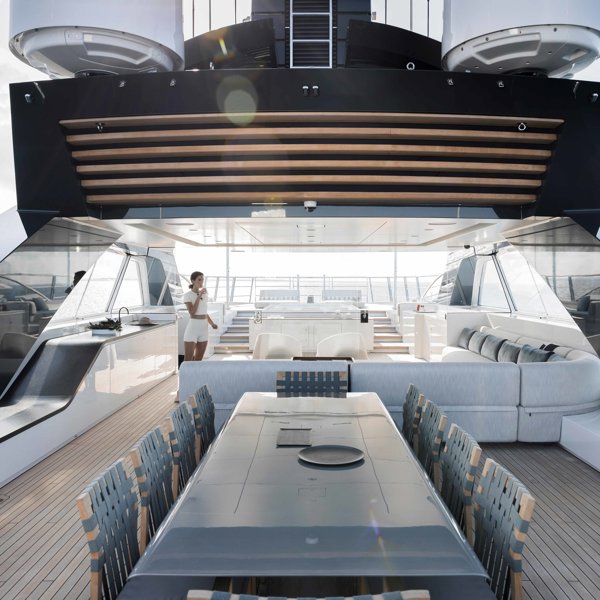 Entourage o cómo hacer de un yate un despliegue de buen gusto e interiorismo