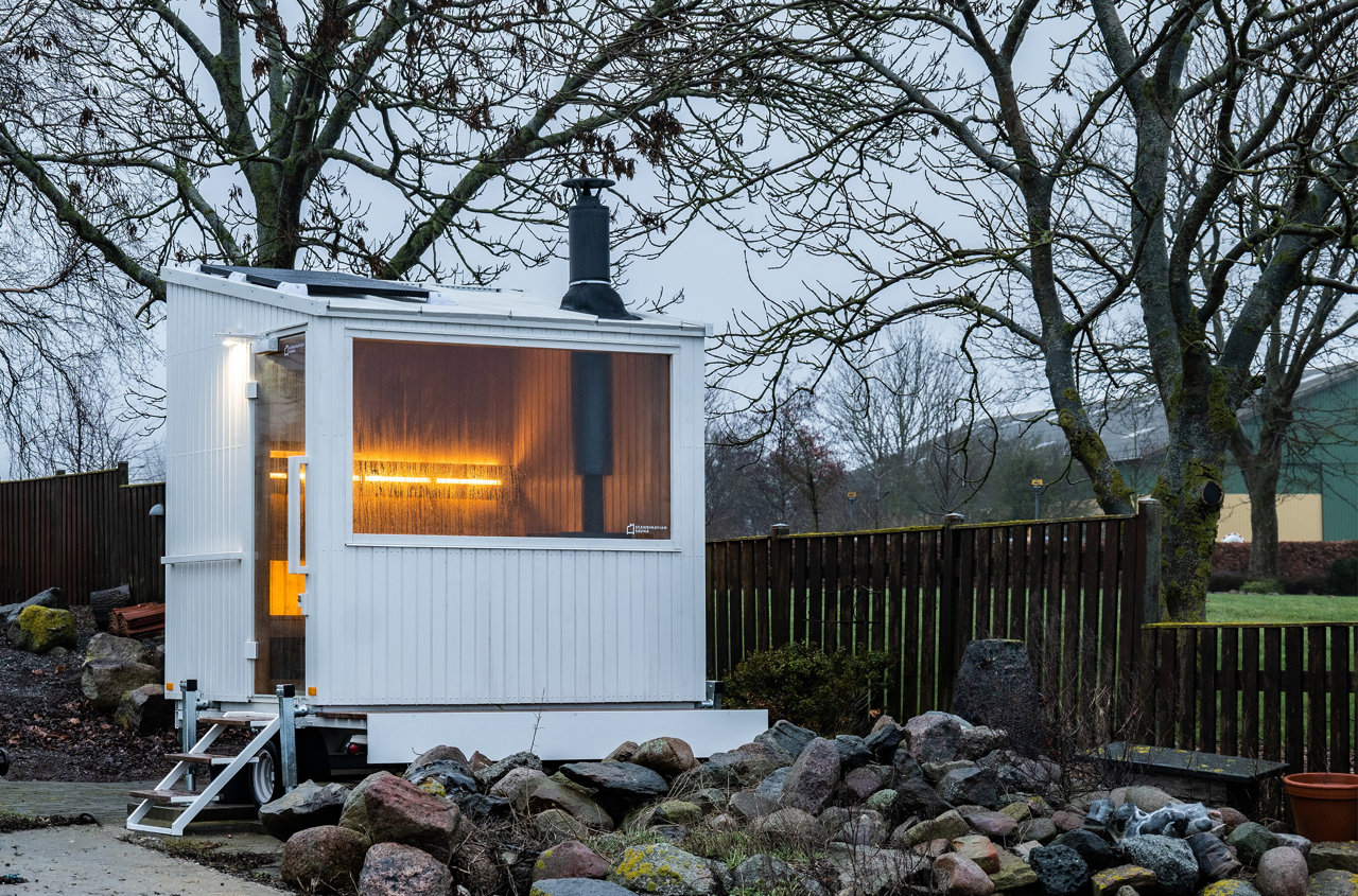 Después de muchos prototipos, pequeños ajustes y actualizaciones de diseño, Scandinavian Sauna ha logrado una innovadora generación de saunas móviles. Foto: Jakob Gate 