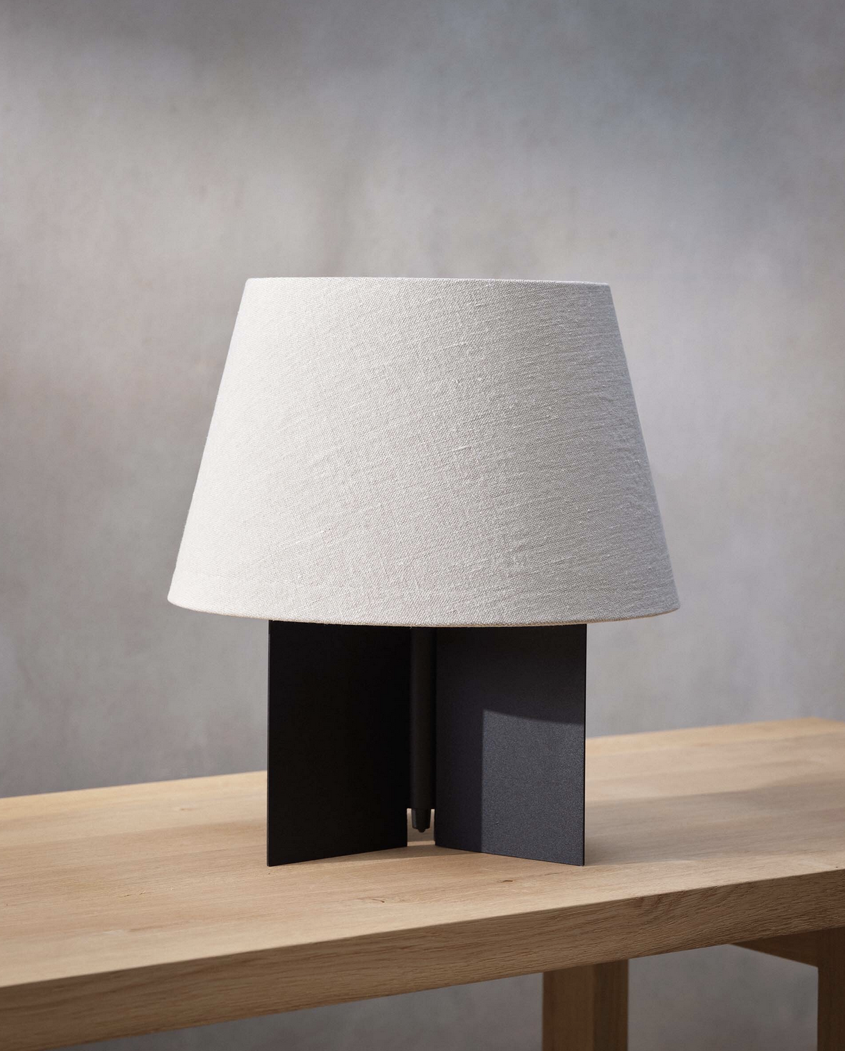 Lámpara: Zara Home x Vincent Van Duysen