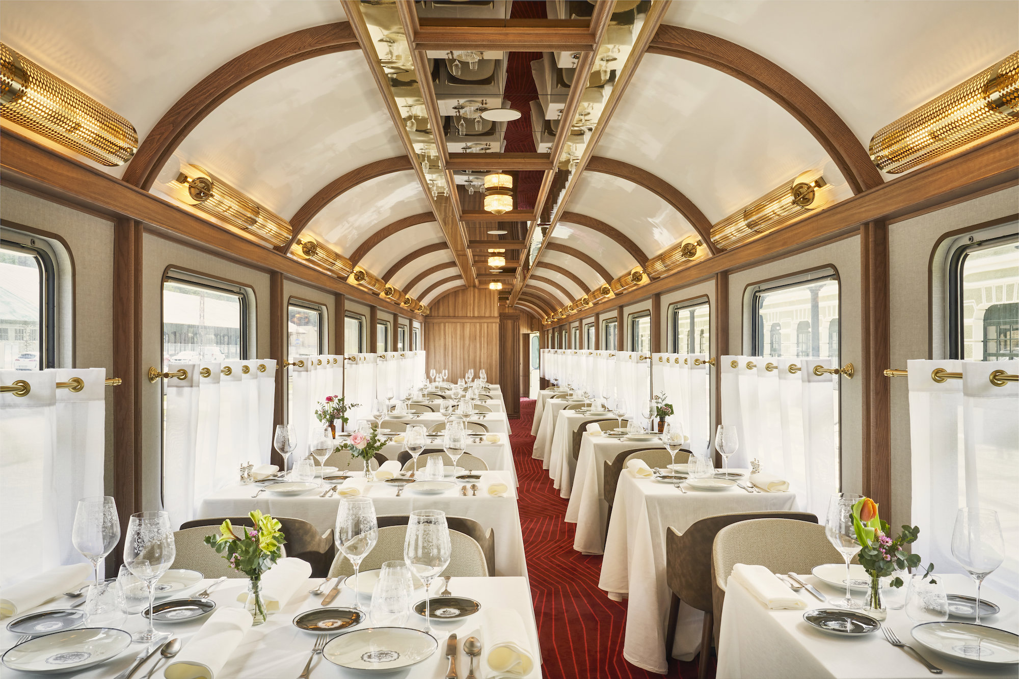 El restaurante se inspira en el Orient Express.
