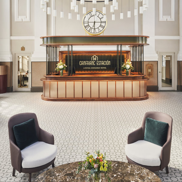 El interiorismo que evoca los años 20 de Canfranc Estación premiado con el galardón al Mejor Diseño de Hotel de Interhotel