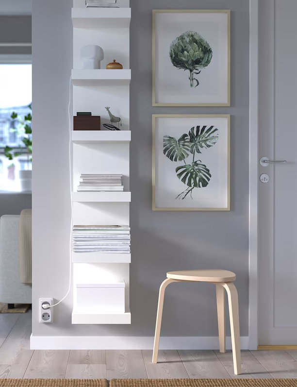 Estos son los muebles de IKEA que necesita todo salón pequeño: son bonitos y aprovechan el espacio