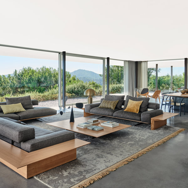 Arquitectura minimalista en Ibiza: esta casa con una imponente fachada transparente redefine la elegancia y rinde homenaje a la naturaleza