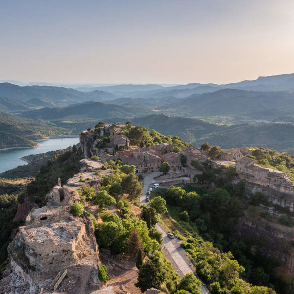 Según National Geographic, este es el pueblo más bonito de España para visitar en el mes de marzo (y está en Tarragona)