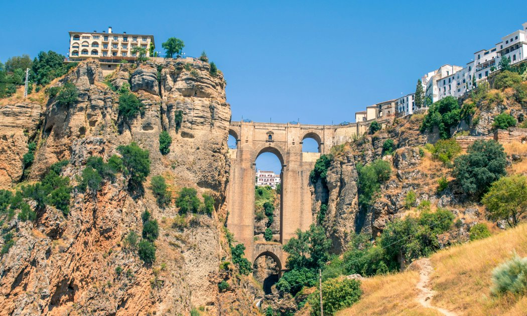 Los puentes más bonitos de España que debes cruzar al menos una vez en la vida