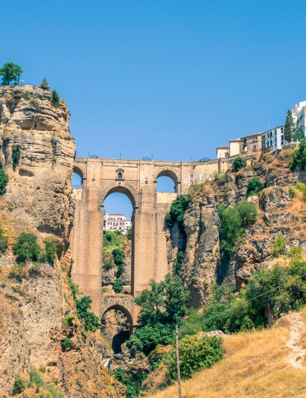 Los puentes más bonitos de España que debes cruzar al menos una vez en la vida